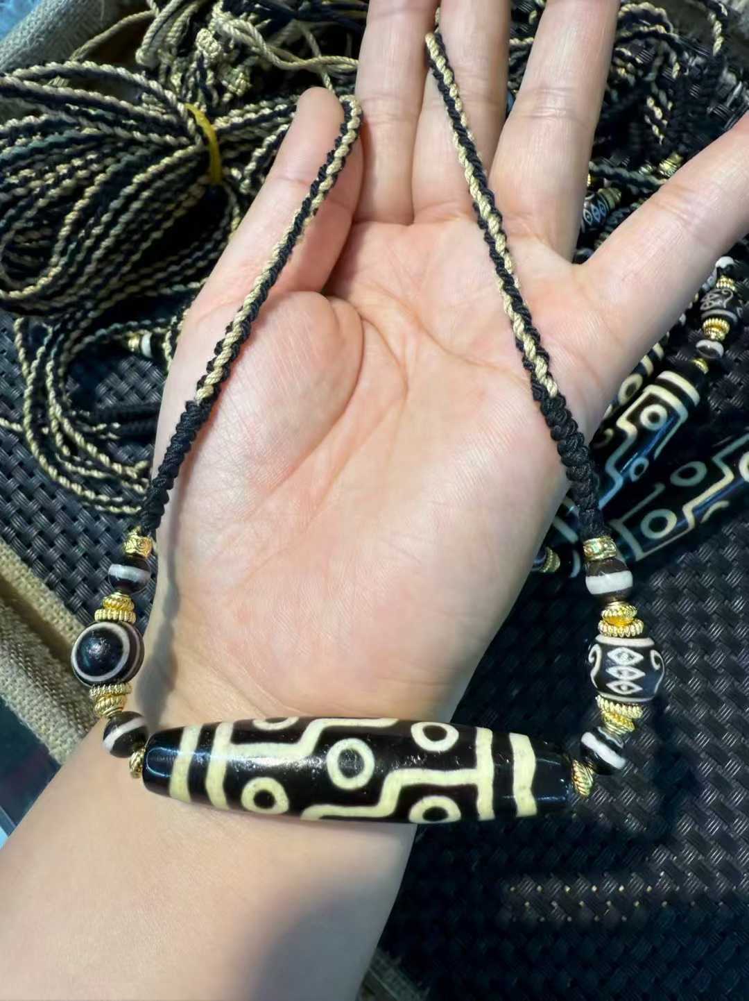 10 stks/partij 9 Ogen met onzi - Ethnic Fashion Designer recensie en prijs
