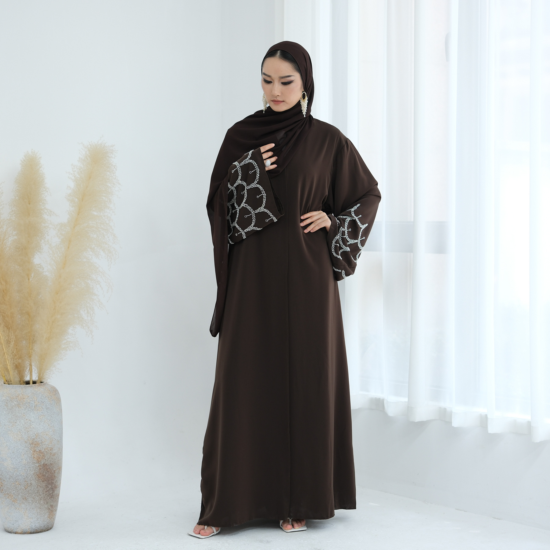 Borduurwerk vrouwenjurk Abaya  - Jalabiya Women Arabic recensie en prijs
